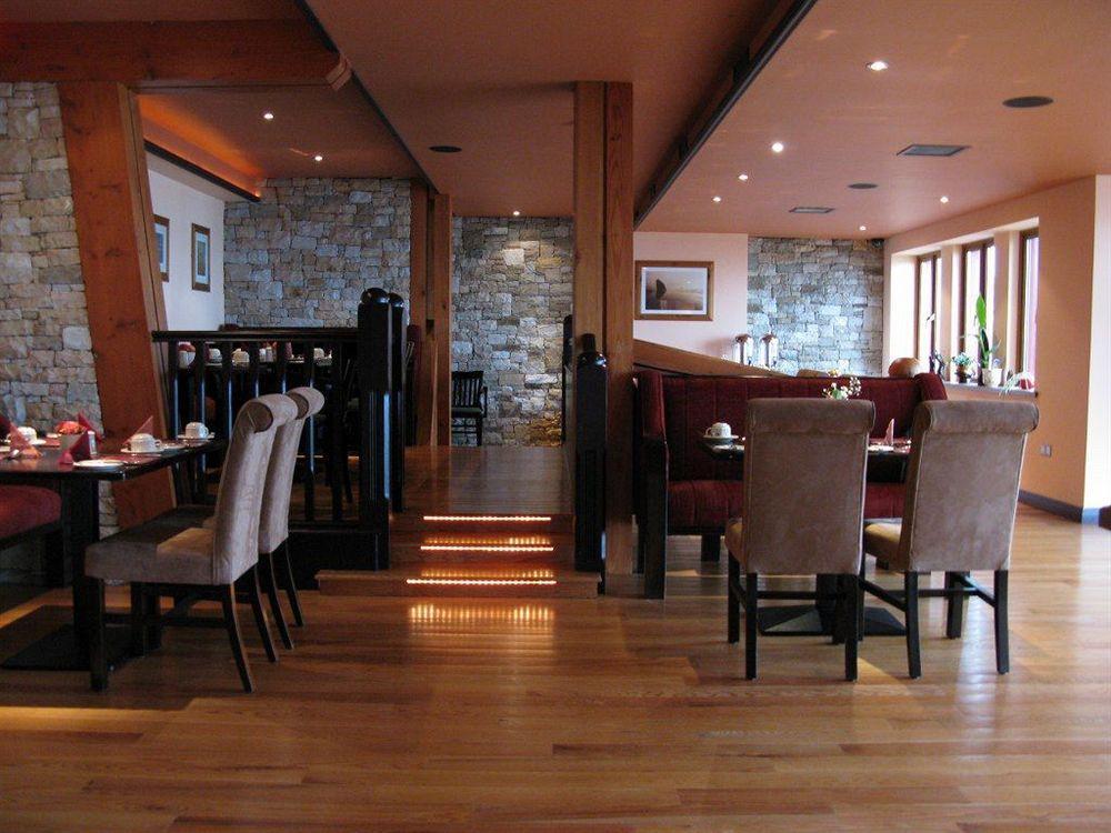 ホテル Waterfront House & Restaurant エニスクロン エクステリア 写真